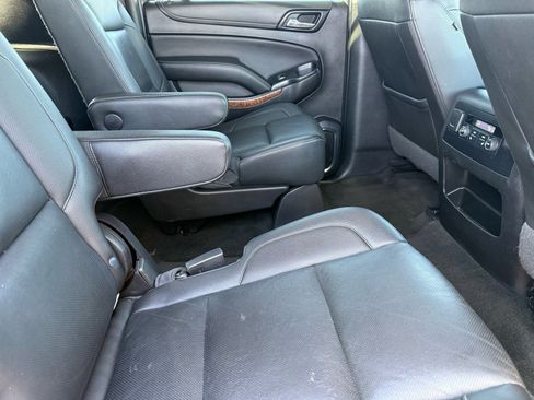 Used 2018 Chevrolet Suburban Premier image 30