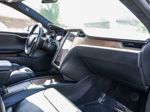 Used 2018 Tesla Model S 75D AWD/4WD image 19