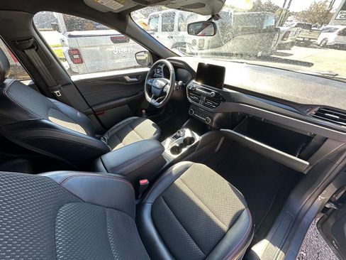Used 2025 Ford Escape ST-Line image 16