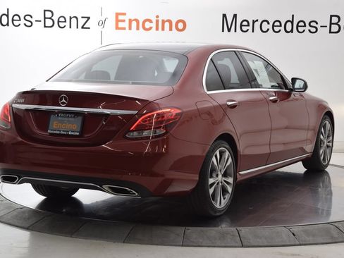 Used 2016 Mercedes-Benz C 300 Sedan w/ Surround View Package image 5