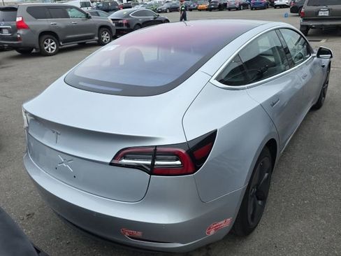 Used 2017 Tesla Model 3 Long Range image 1