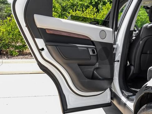 New 2026 Land Rover Discovery Dynamic SE AWD/4WD image 55