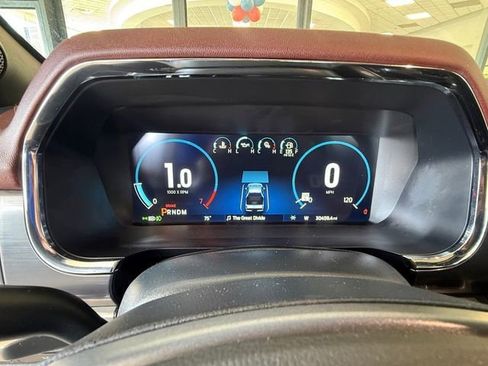 Used 2023 Ford F150 Lariat w/ Equipment Group 502A High AWD/4WD image 14