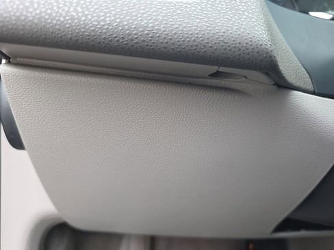 Used 2009 Volvo V50 2.4i image 32