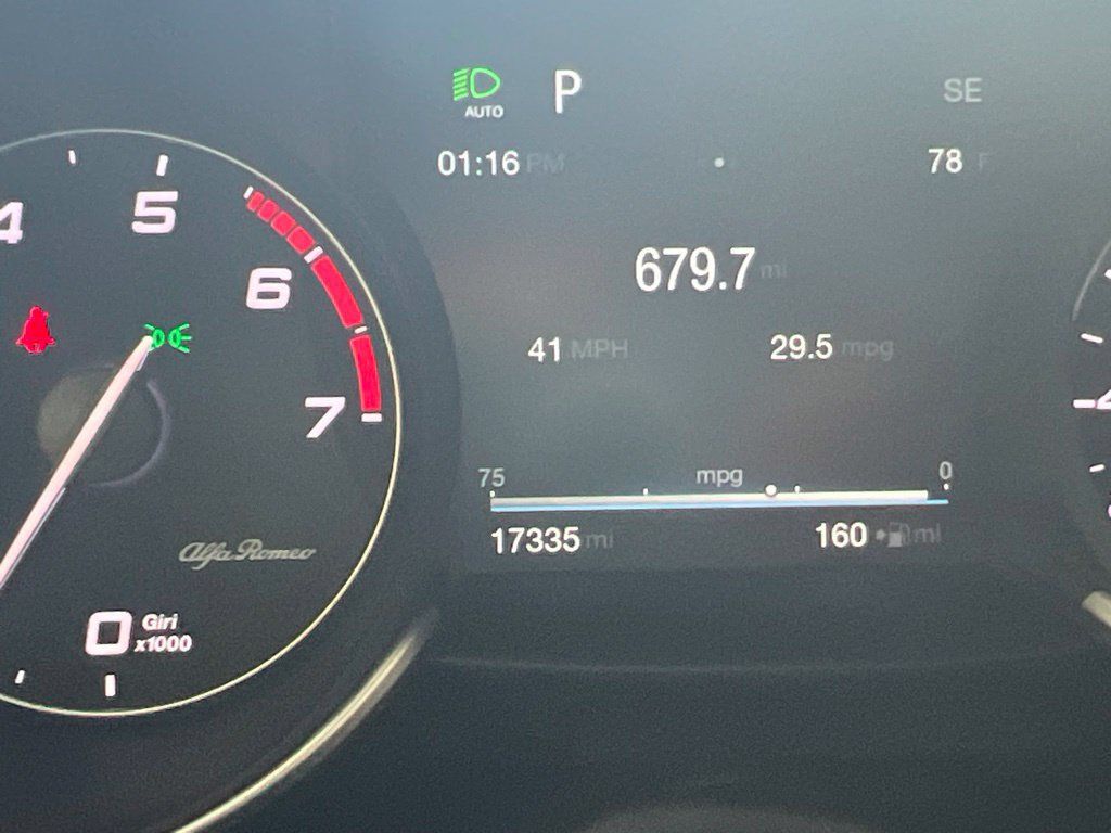 Used 2017 Alfa Romeo Giulia Ti w/ TI 19" Sport Package RWD image 31