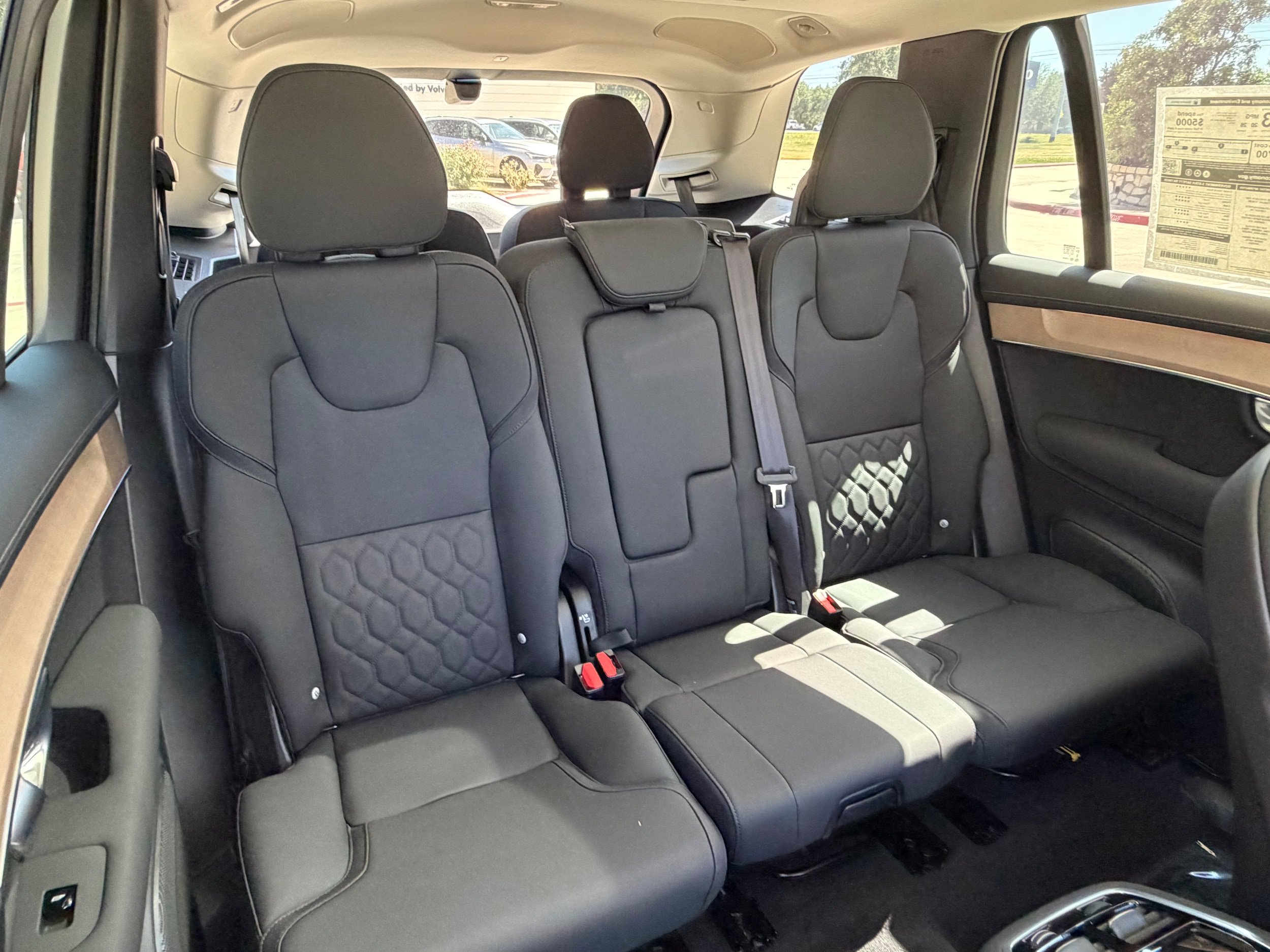 New 2026 Volvo XC90 B6 Plus w/ Protection Package Premier AWD/4WD image 10