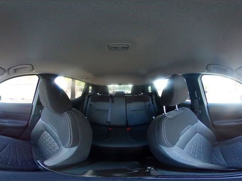 Used 2025 Nissan Kicks SV FWD image 37