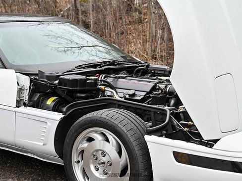 Used 1995 Chevrolet Corvette Coupe RWD image 17