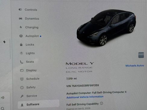 Used 2024 Tesla Model Y Long Range image 13
