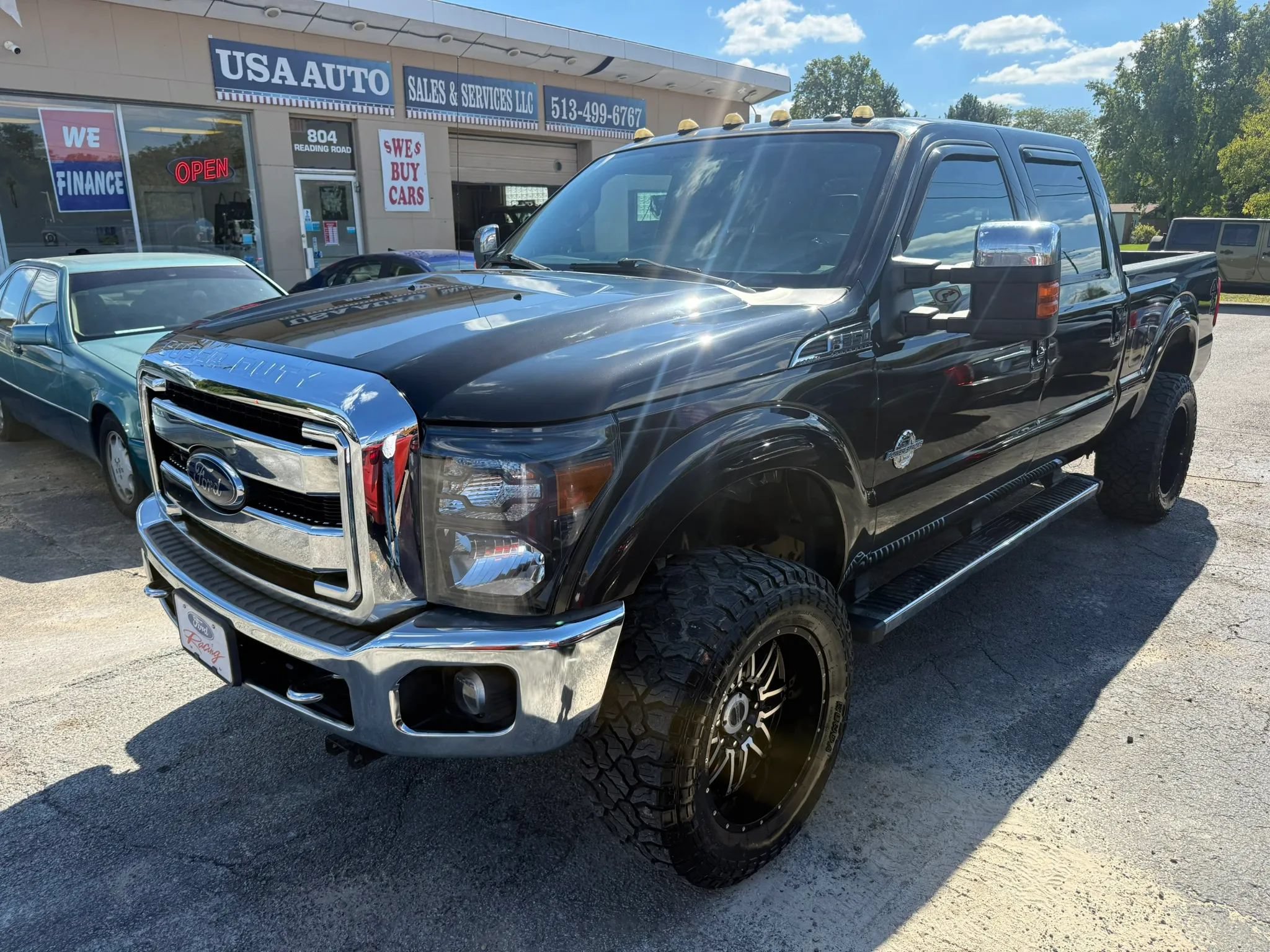 Used 2014 Ford F350 Lariat w/ Chrome Package AWD/4WD image 2