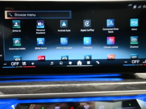 Used 2023 BMW i7 xDrive60 w/ Executive Package 2 image 17