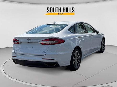 Used 2020 Ford Fusion SE AWD/4WD image 5