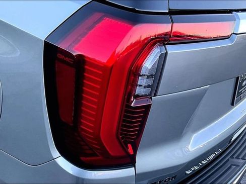 Used 2025 GMC Yukon Denali image 23