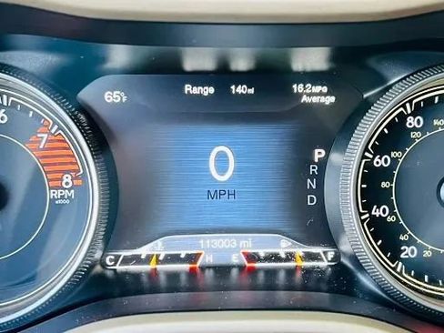 Used 2018 Jeep Cherokee Limited AWD/4WD image 13