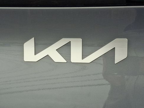 Used 2025 Kia Sportage EX image 36