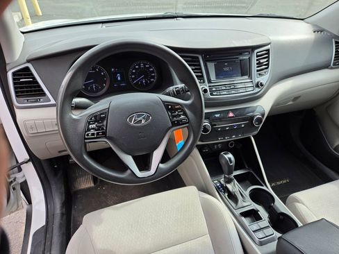 Used 2018 Hyundai Tucson SE image 13