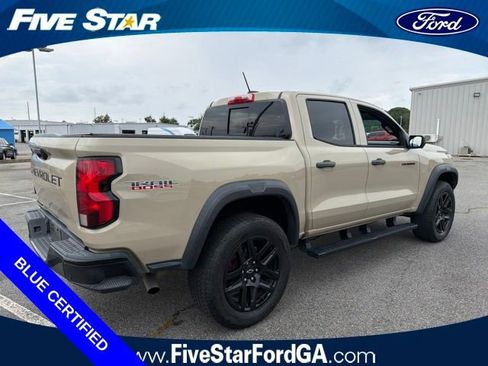 Used 2024 Chevrolet Colorado Trail Boss w/ Technology Package AWD/4WD image 3