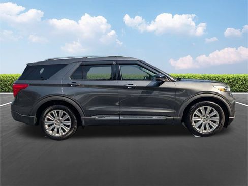 Used 2020 Ford Explorer Limited w/ Class III Trailer Tow Package RWD image 3