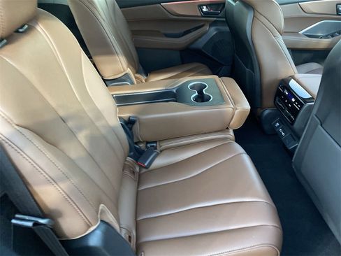 Used 2023 Acura MDX FWD w/ Technology Package image 12