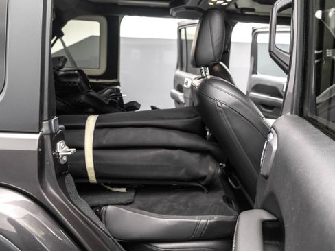 Used 2019 Jeep Wrangler Unlimited Sahara w/ Dual Top Group image 36