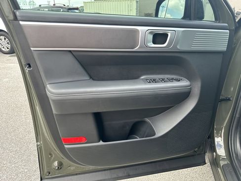 Used 2025 Hyundai Santa Fe SEL FWD image 16