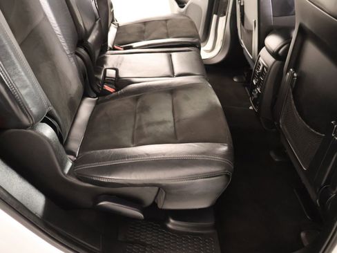 Used 2022 Dodge Durango GT RWD image 16