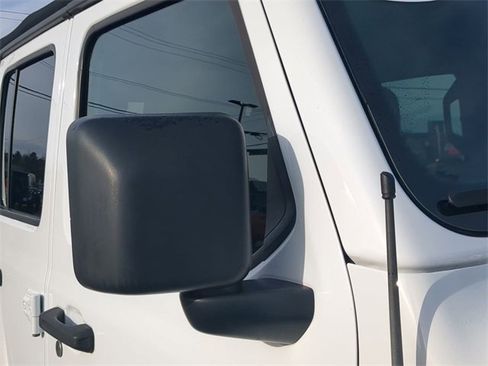 Used 2021 Jeep Wrangler Unlimited Sport image 11