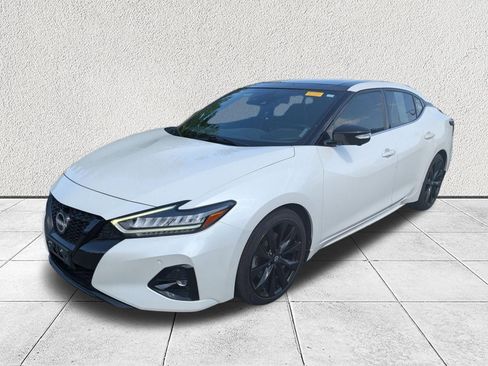 Used 2023 Nissan Maxima SR w/ Sport Mat Group image 7