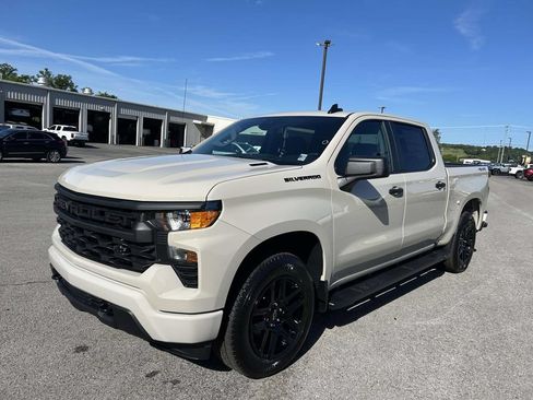 New 2026 Chevrolet Silverado 1500 Custom w/ LPO, Dark Essentials Package AWD/4WD image 8