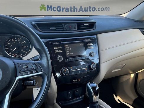 Used 2017 Nissan Rogue S AWD/4WD image 9