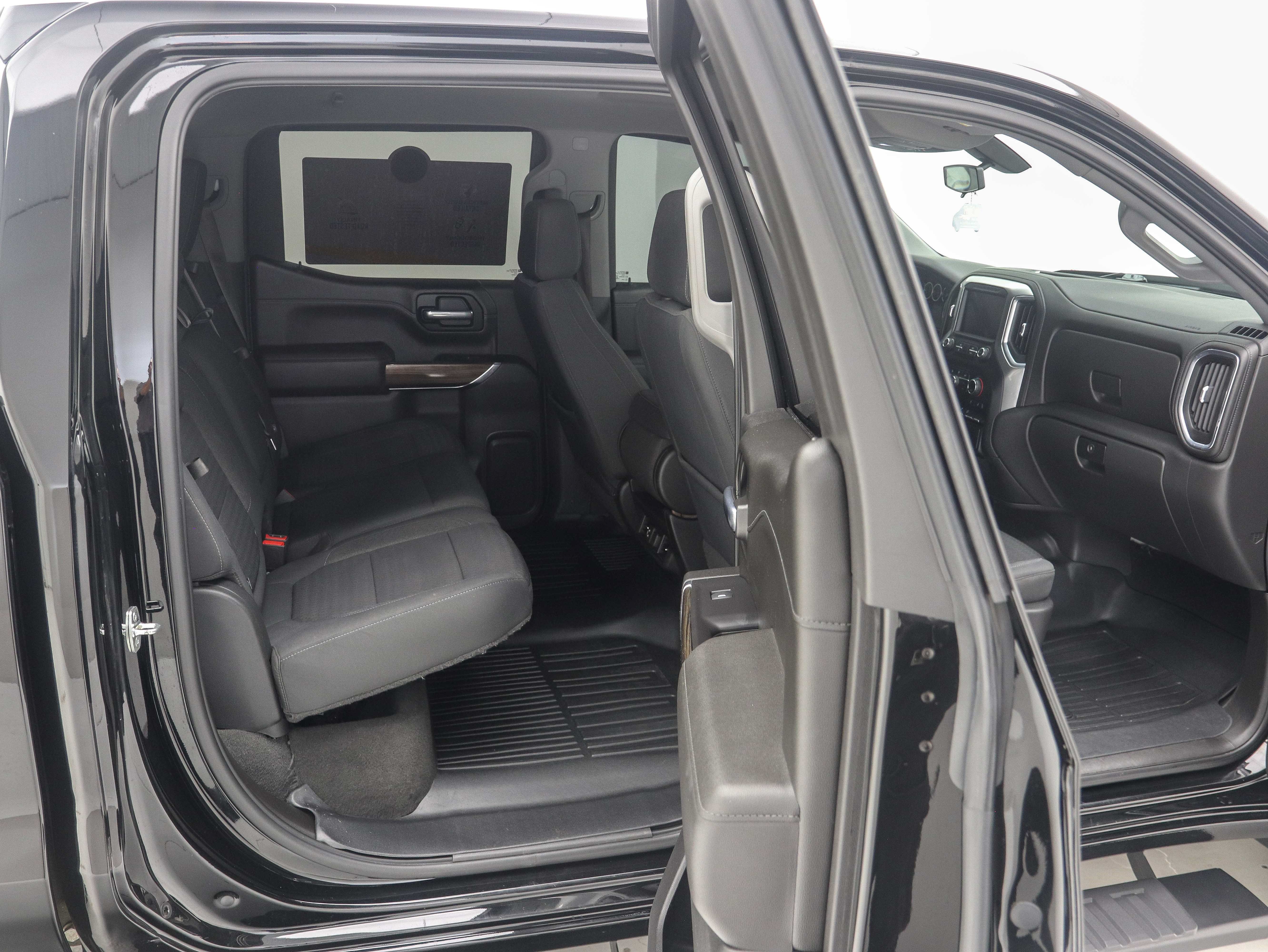 Used 2021 Chevrolet Silverado 1500 RST AWD/4WD image 12