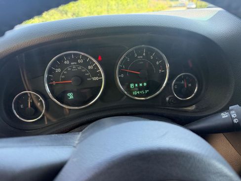 Used 2018 Jeep Wrangler Unlimited Sport S AWD/4WD image 12