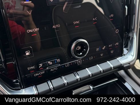 New 2026 GMC Yukon XL Denali Ultimate AWD/4WD image 17