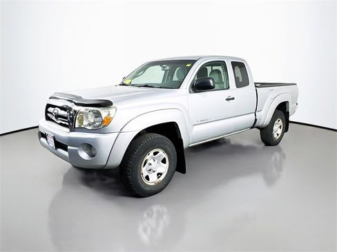 Used 2009 Toyota Tacoma 4x4 Access Cab V6 image 2