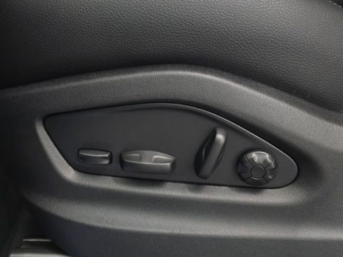 New 2026 Porsche Cayenne AWD/4WD image 38