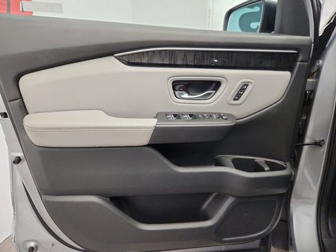 Used 2023 Honda Pilot Elite image 8
