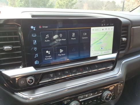 Used 2024 Chevrolet Silverado 3500 High Country w/ High Country Premium Package image 32