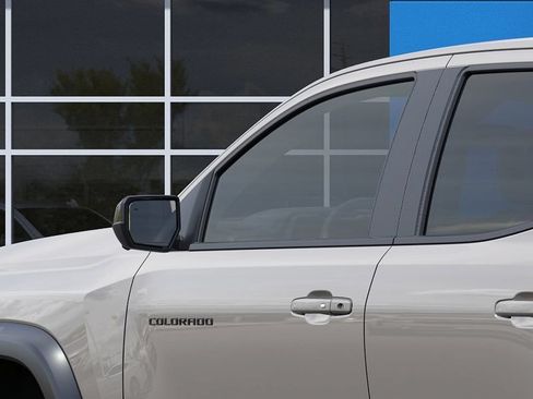 New 2026 Chevrolet Colorado ZR2 w/ Technology Package AWD/4WD image 12