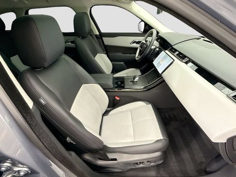 Used 2025 Land Rover Range Rover Velar S AWD/4WD image 19