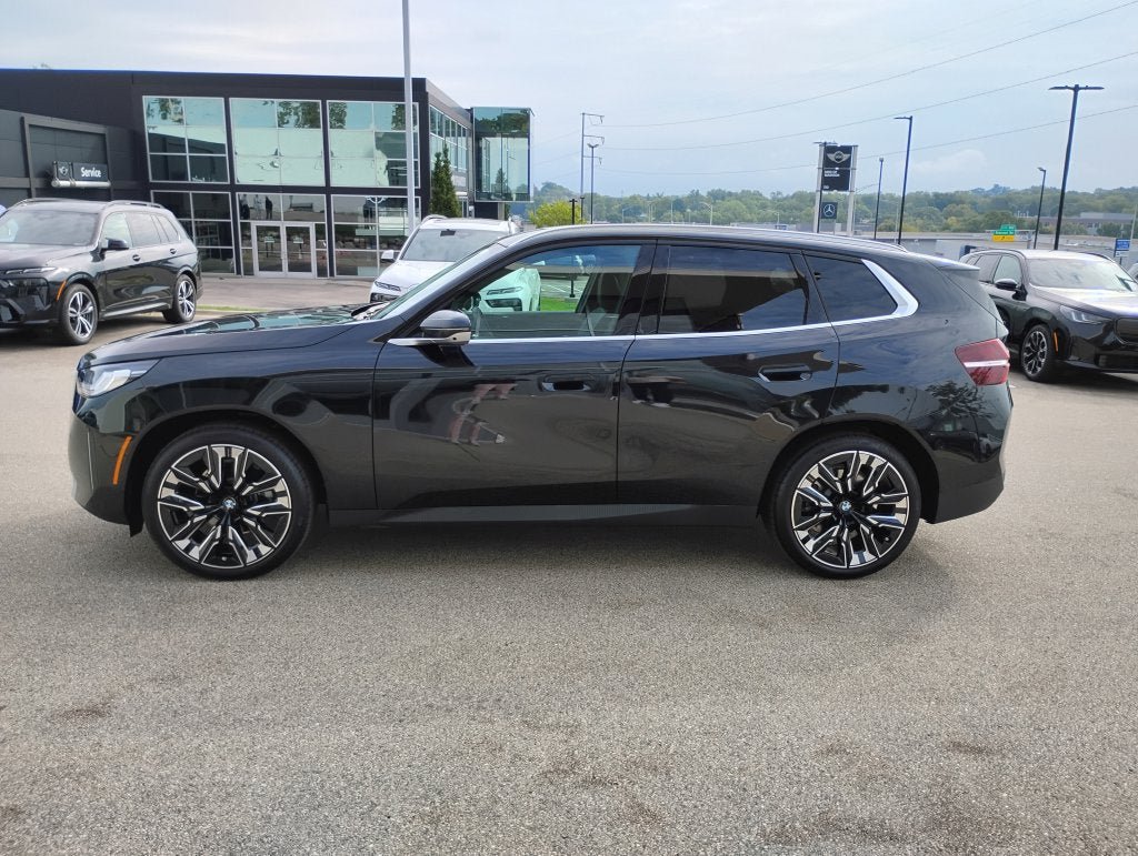Used 2025 BMW X3 xDrive30i w/ Premium Package AWD/4WD image 6