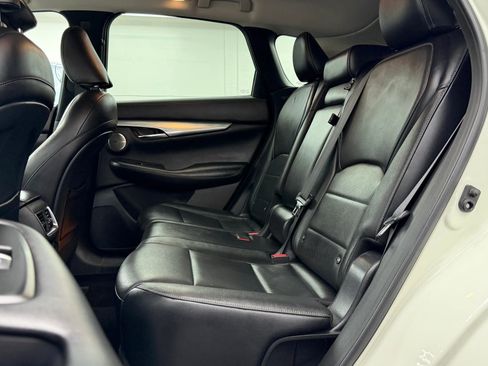 Used 2019 INFINITI QX50 Essential w/ Proactive Package image 10