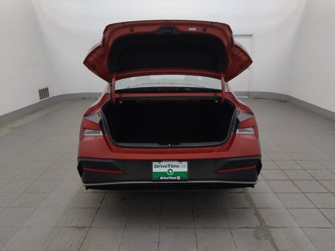 Used 2025 Hyundai Elantra SE FWD image 29