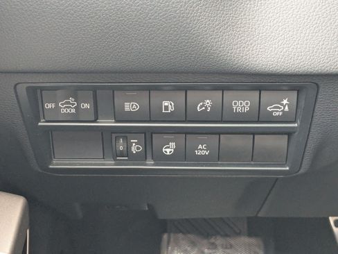 Used 2024 Toyota Tundra Limited w/ TRD Off-Road Package AWD/4WD image 20