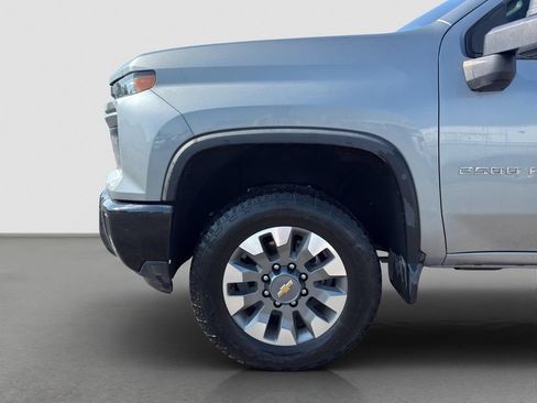 Used 2024 Chevrolet Silverado 2500 Custom w/ Custom Convenience Package AWD/4WD image 19