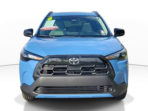 Used 2026 Toyota Corolla Cross LE w/ Moonroof Package FWD image 2