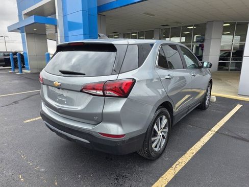 Used 2024 Chevrolet Equinox LT w/ LPO, Floor Liner Package FWD image 10