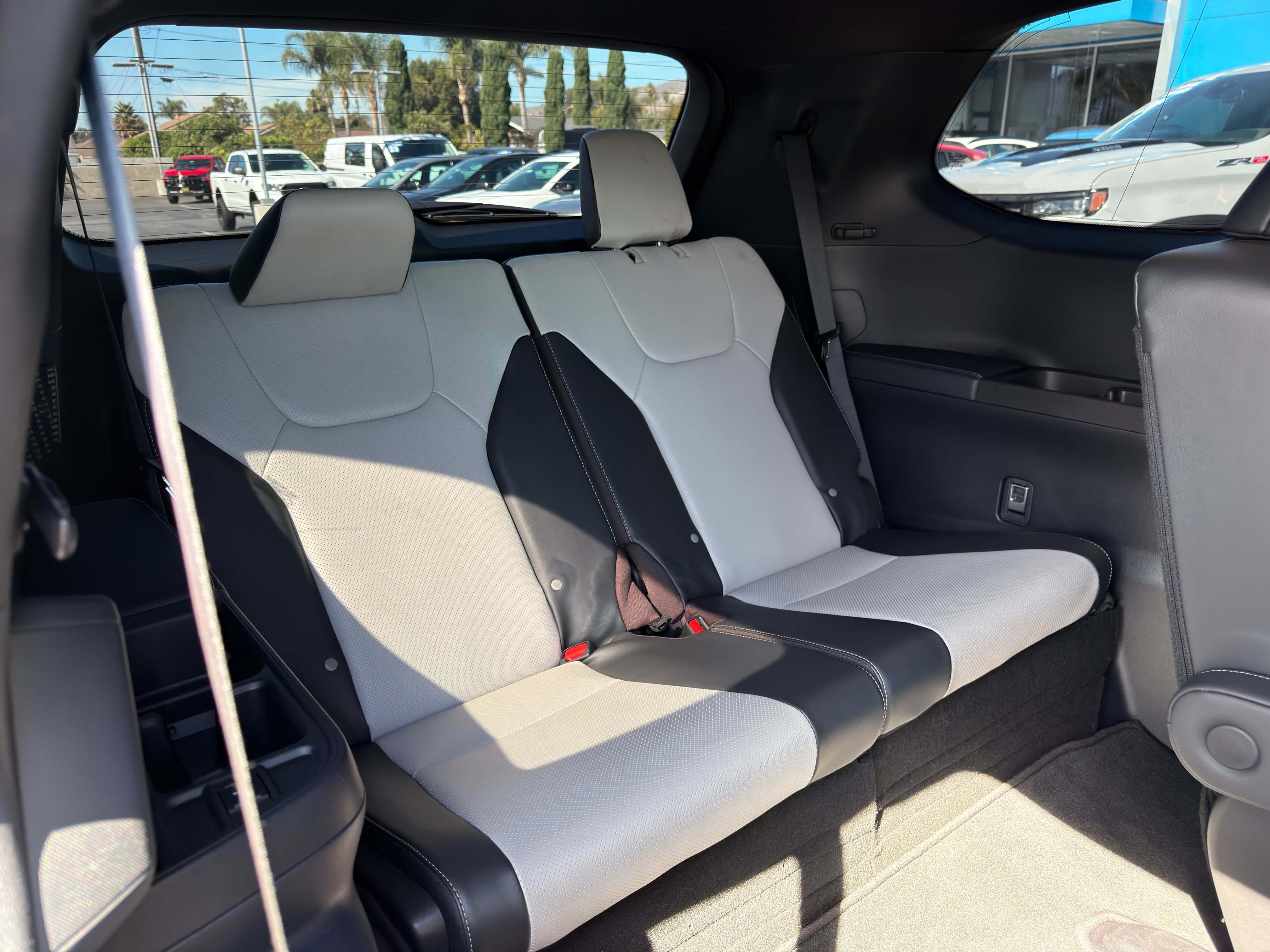 Used 2025 Lexus TX 500h AWD w/ Technology Package image 18