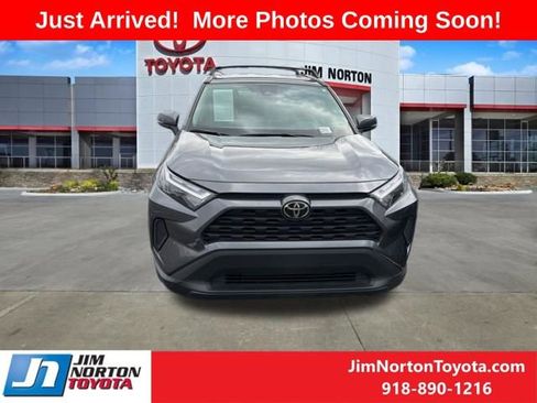 Used 2024 Toyota RAV4 XLE image 2