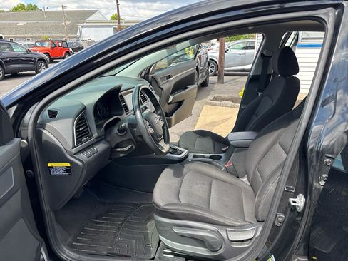 Used 2018 Hyundai Elantra Value Edition FWD image 17