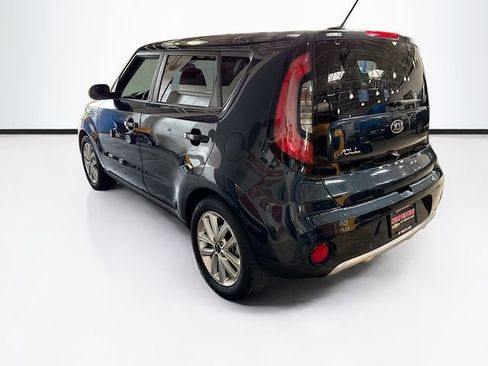 Used 2018 Kia Soul + FWD image 8